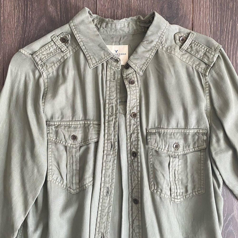 AE Button Up - Picture 2 of 5